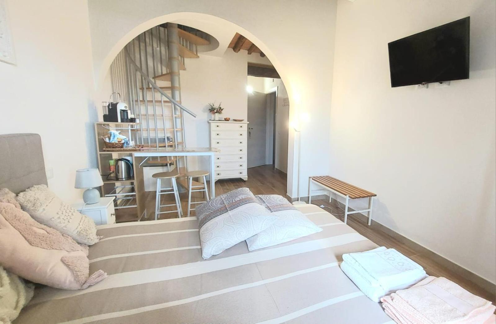 La Garitta - Villa Tra Pisa E Livorno Free Parking Ac Luaran gambar