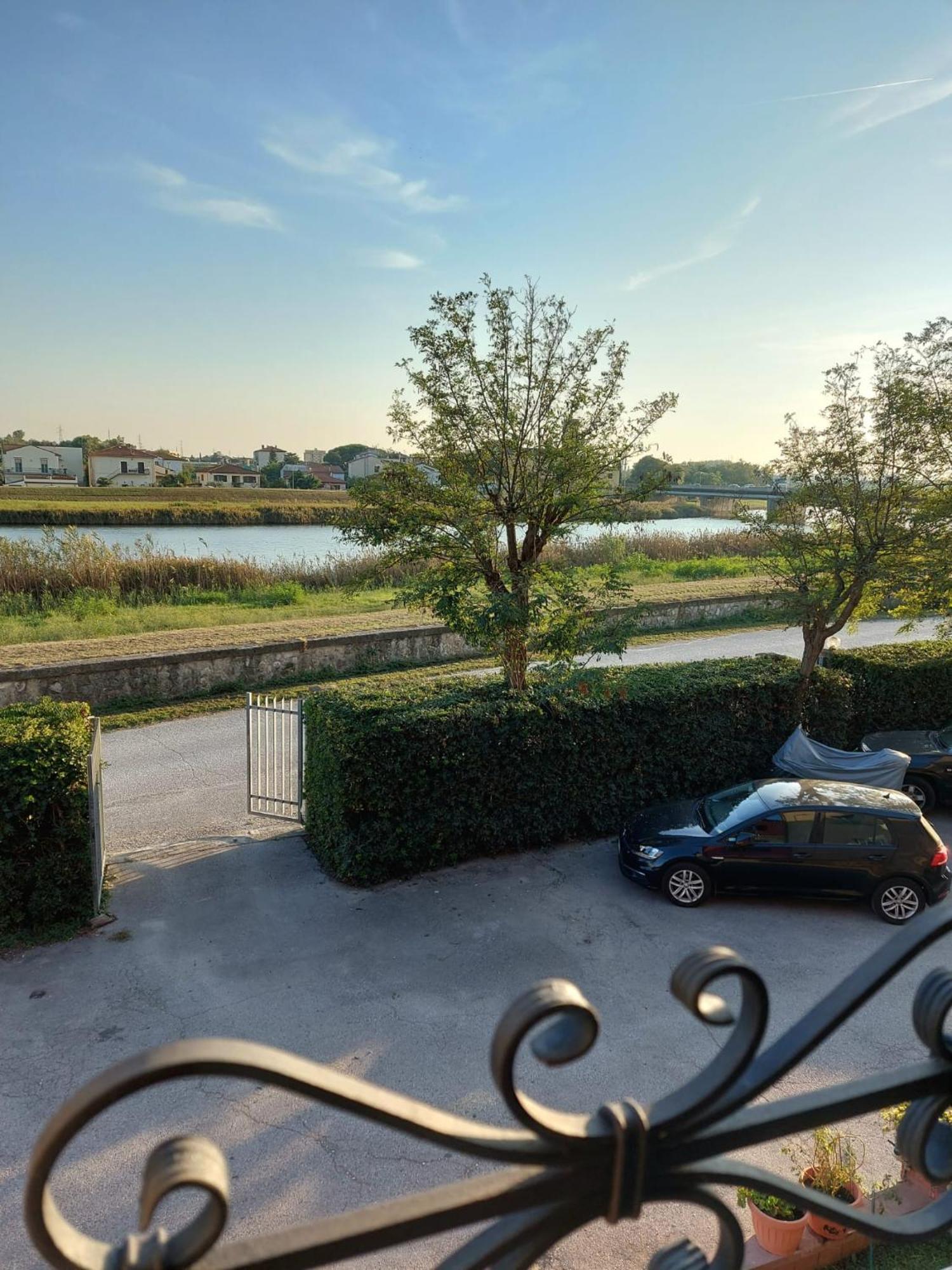La Garitta - Villa Tra Pisa E Livorno Free Parking Ac Luaran gambar